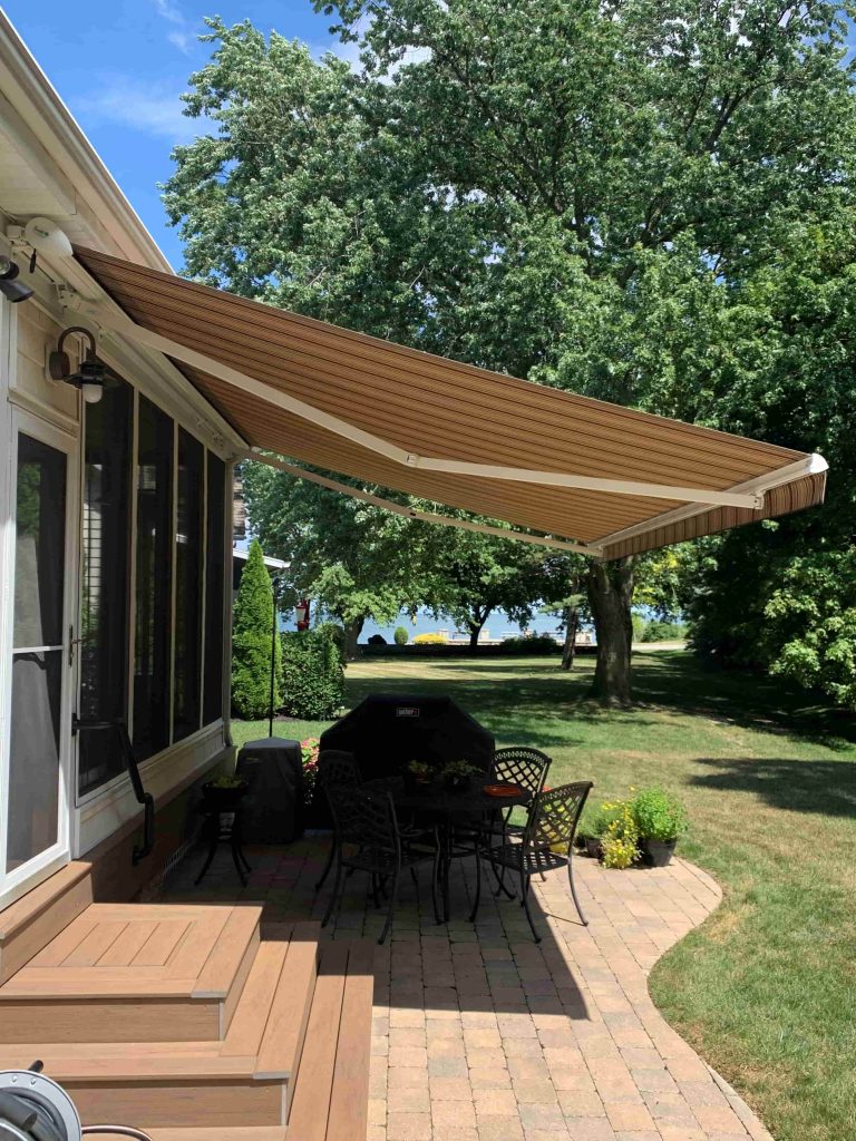 Retractable Awnings in Plain City, Ohio Prestige Shade